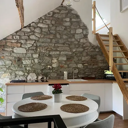 L' Instant D' Nuit * Biesme