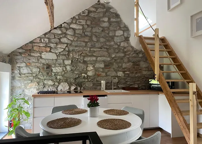 L' Instant D' Nuit * Biesme